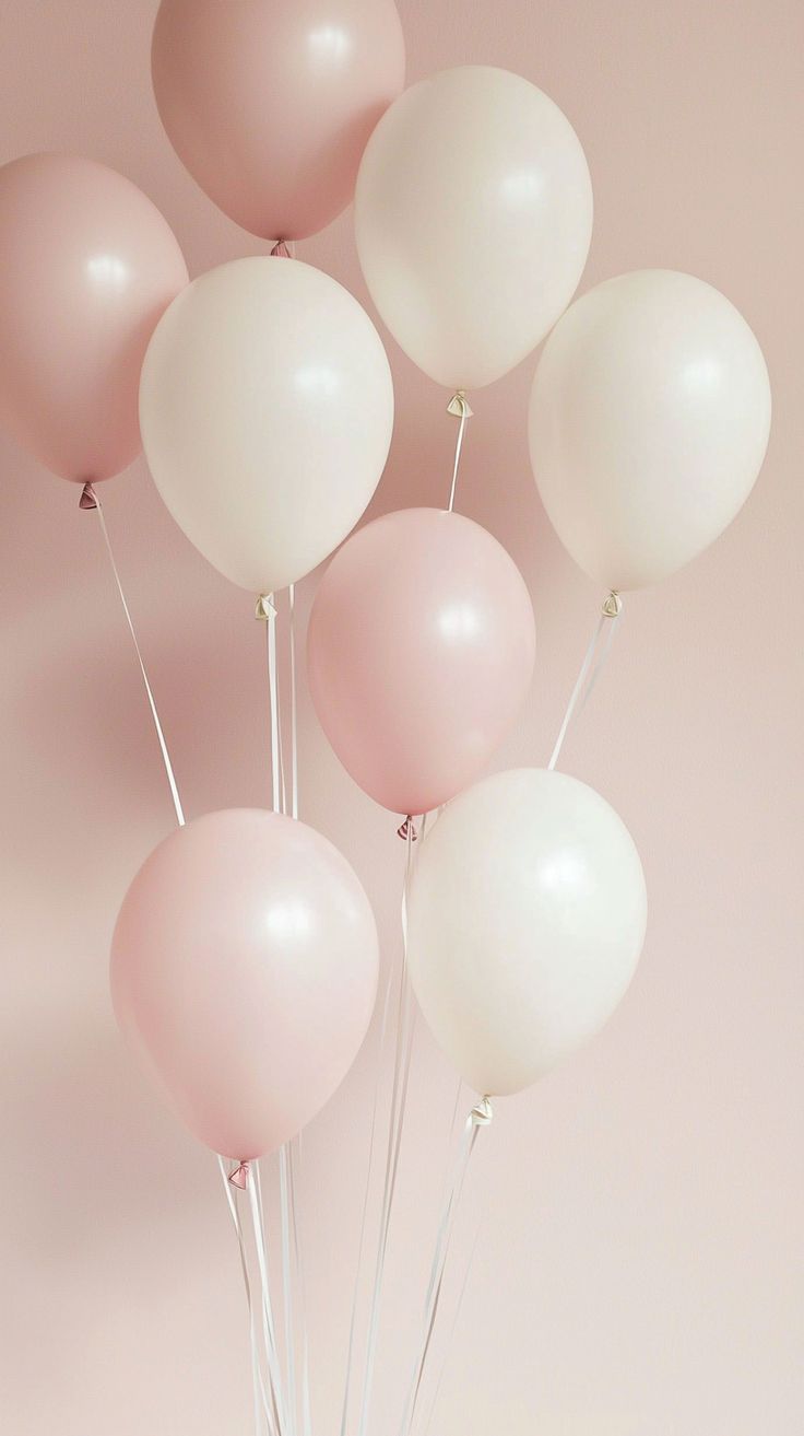 Ballons ronds en latex gonflés à l’hélium