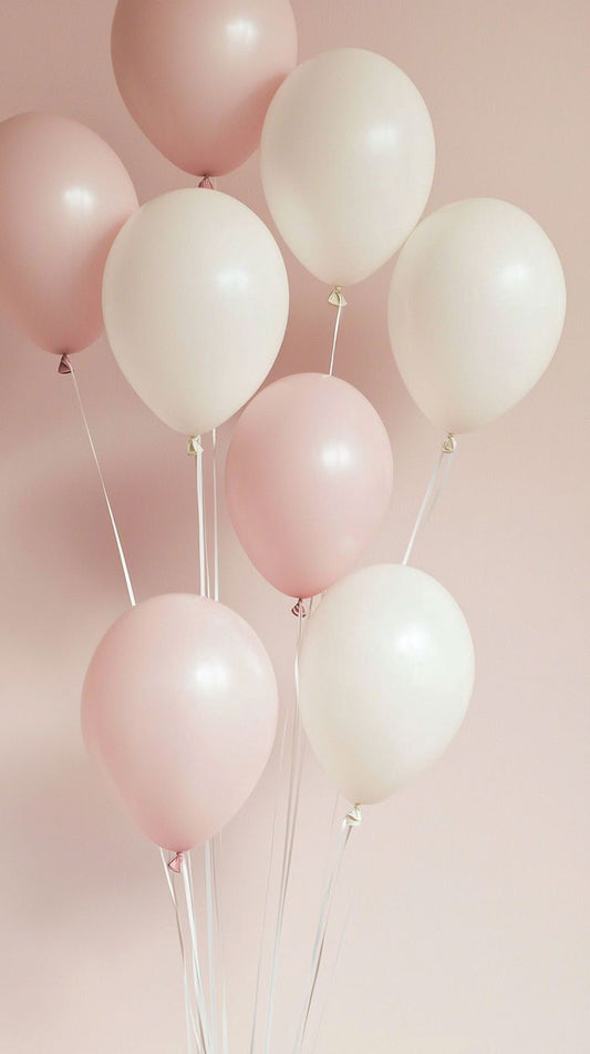 Ballons ronds en latex gonflés à l’hélium